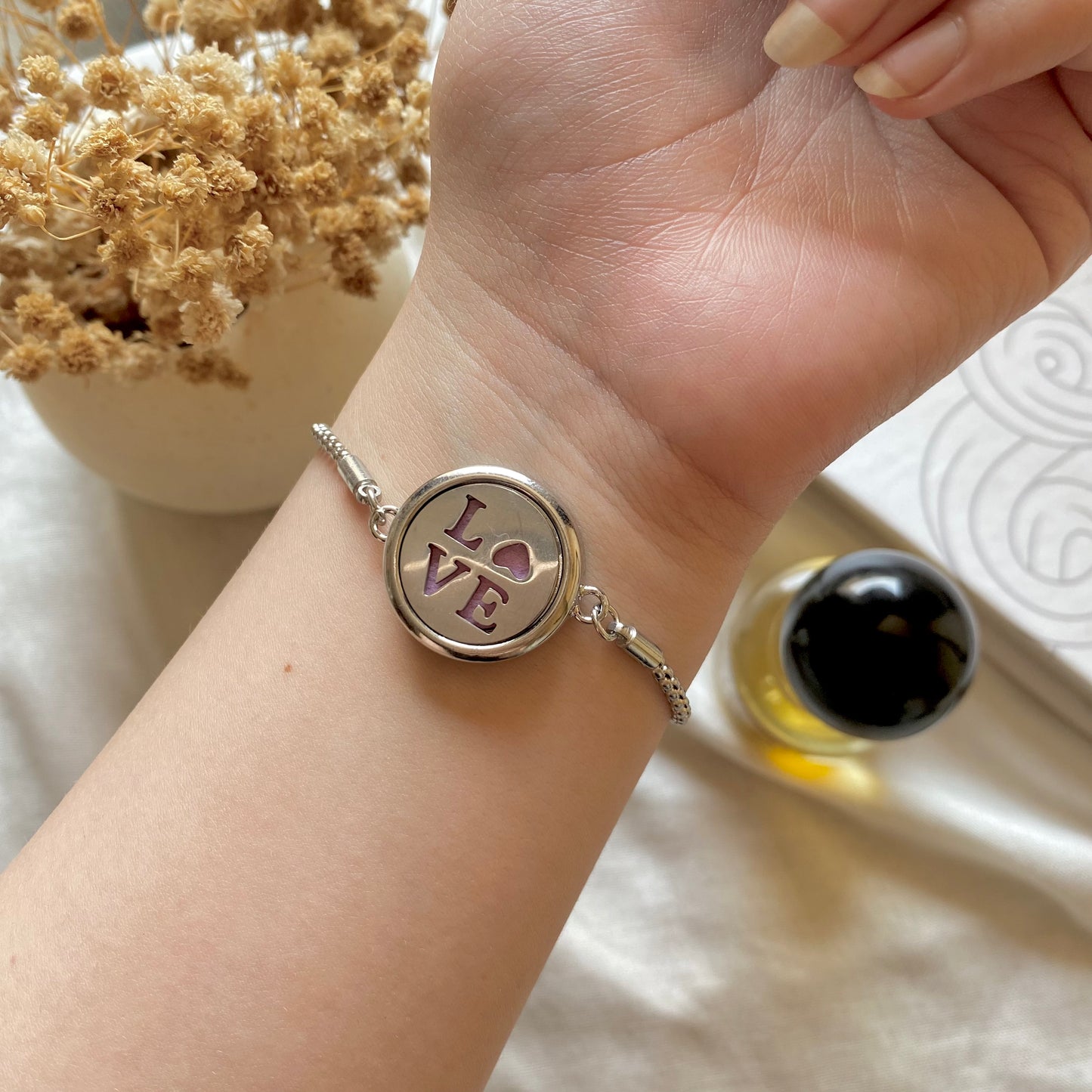 30588 Aromatherapy Bracelet