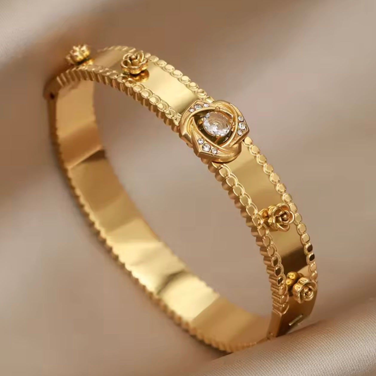 20320 Gold Plated Bangle