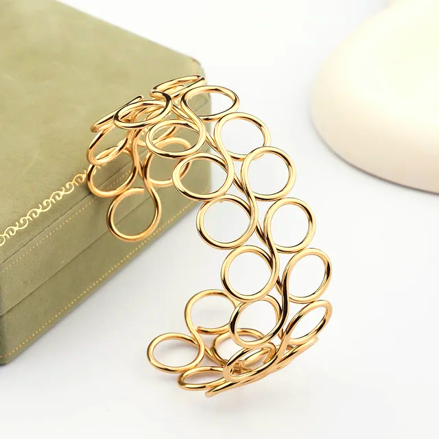 20194 Gold Plated Bangle
