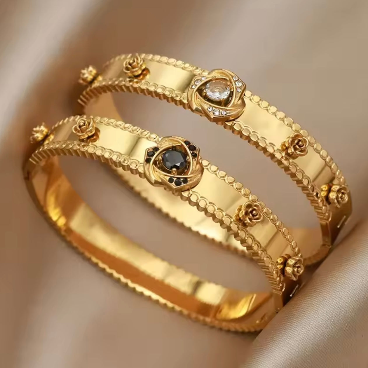 20320 Gold Plated Bangle
