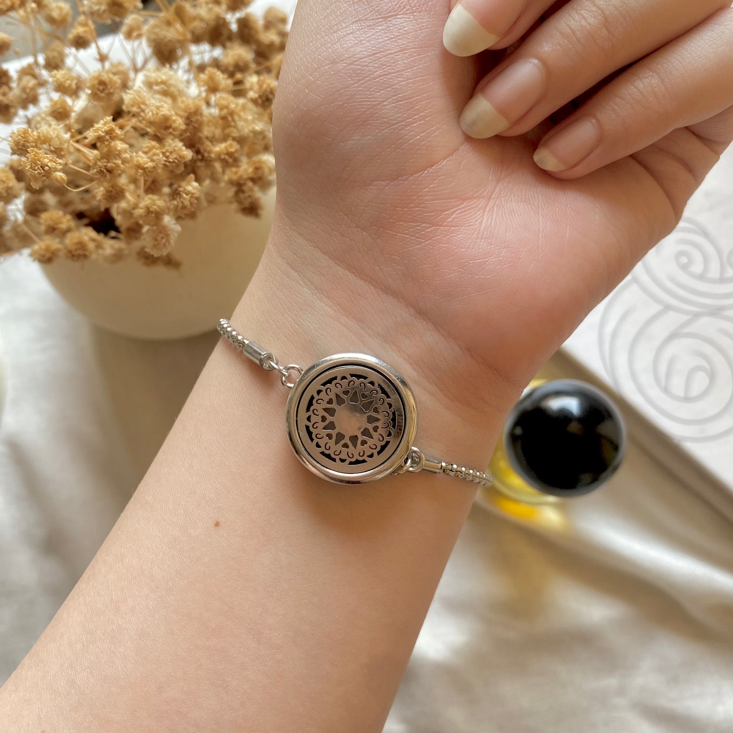 30588 Aromatherapy Bracelet
