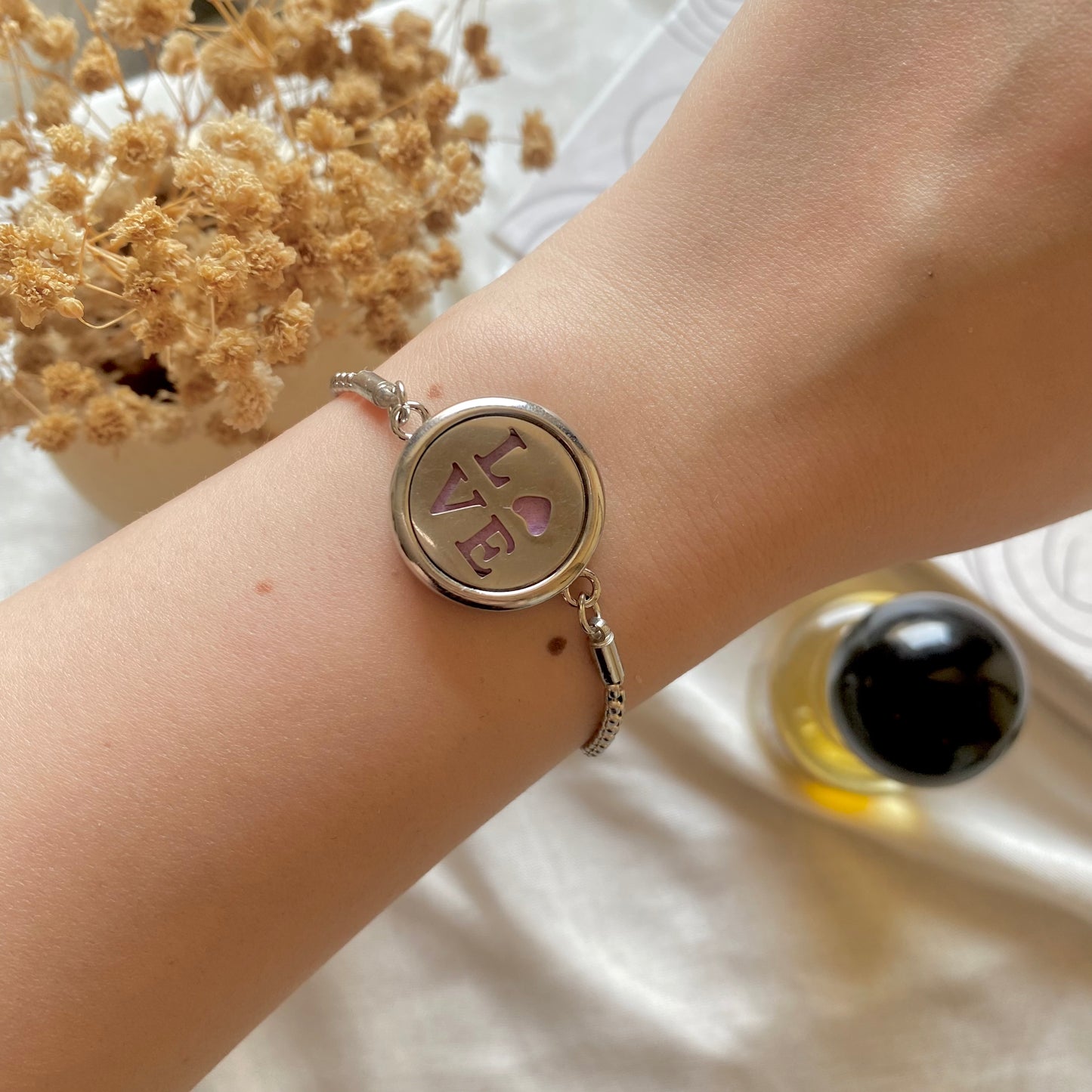30588 Aromatherapy Bracelet