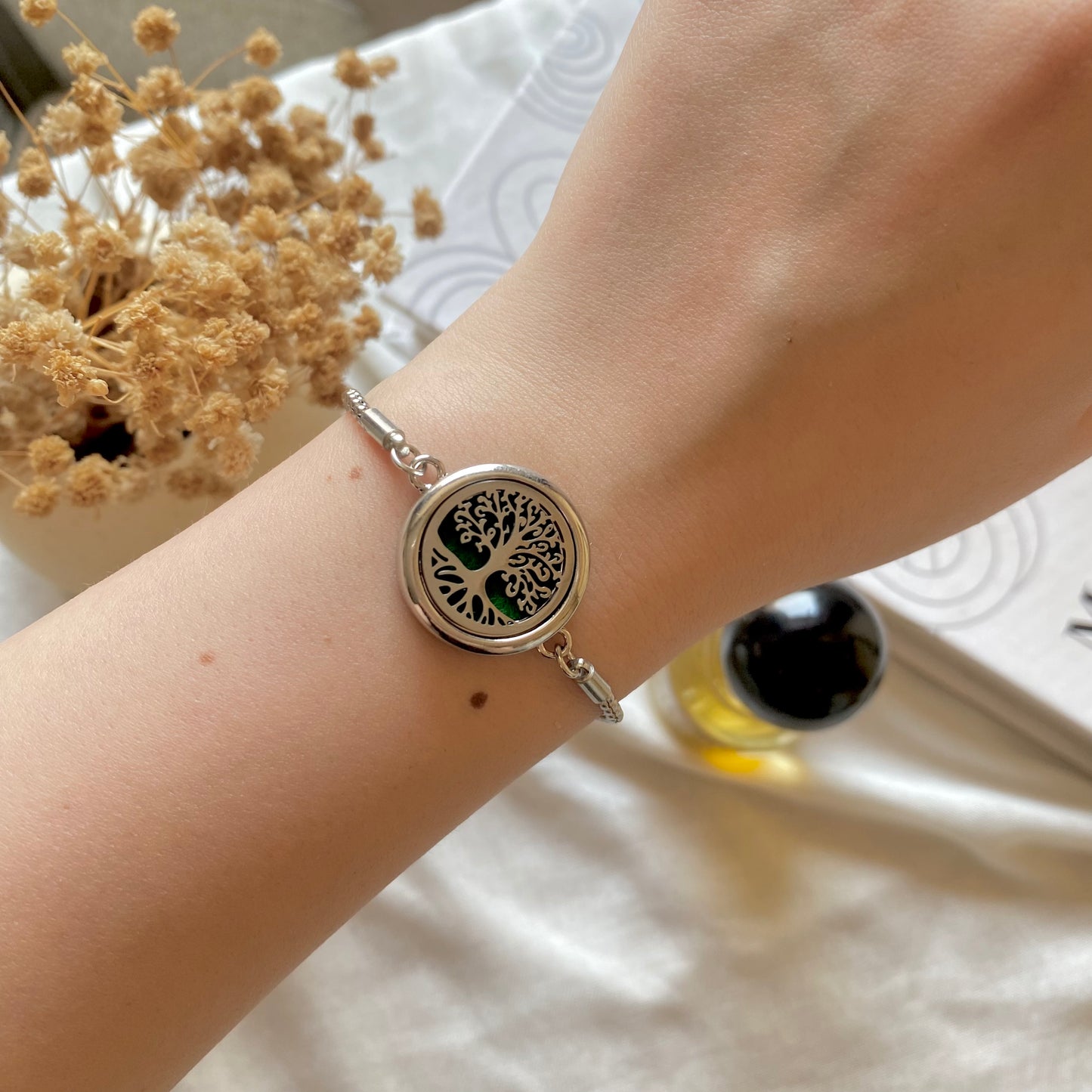 30588 Aromatherapy Bracelet