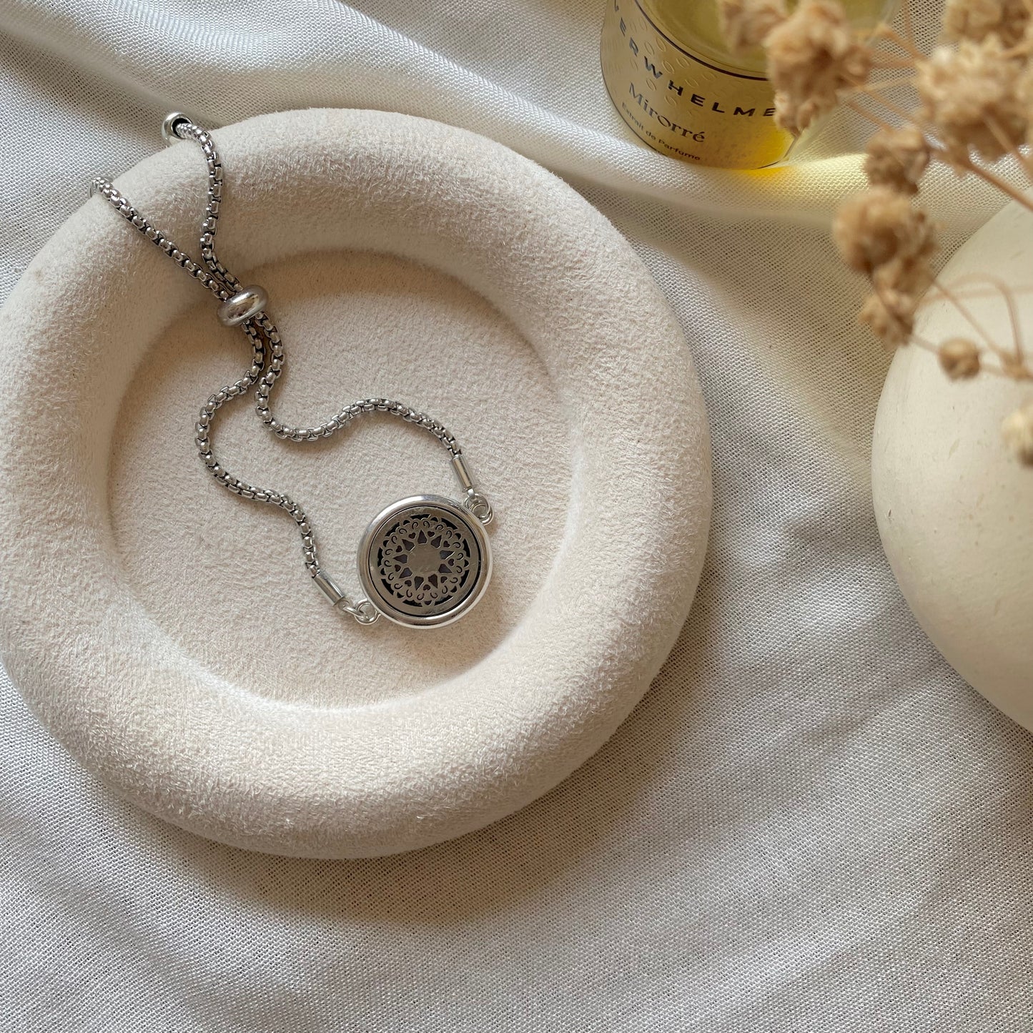 30588 Aromatherapy Bracelet