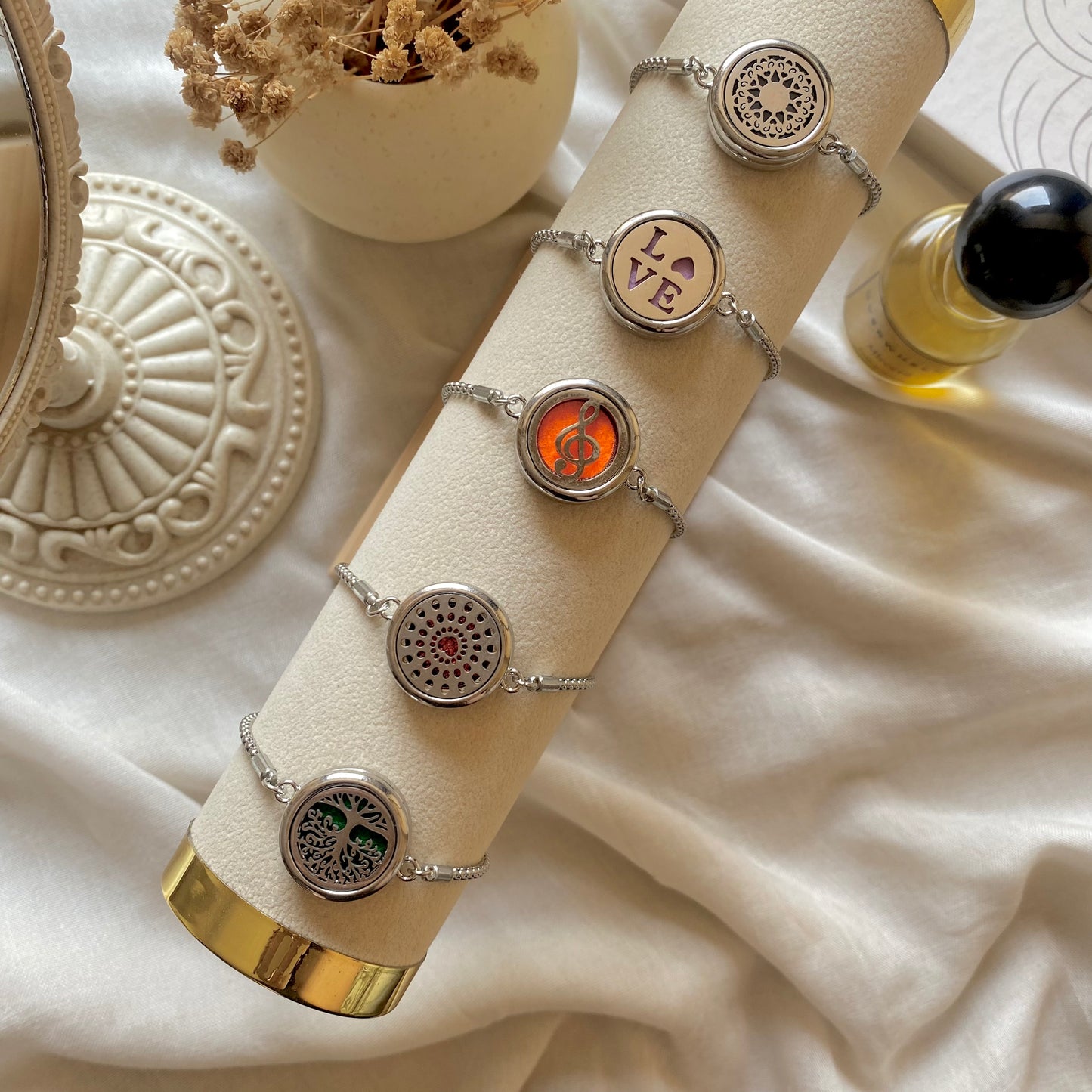 30588 Aromatherapy Bracelet