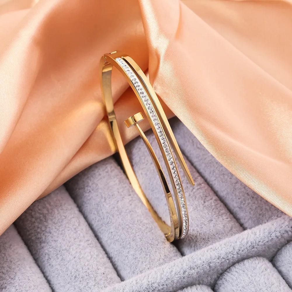 20203 Gold Plated Bangle
