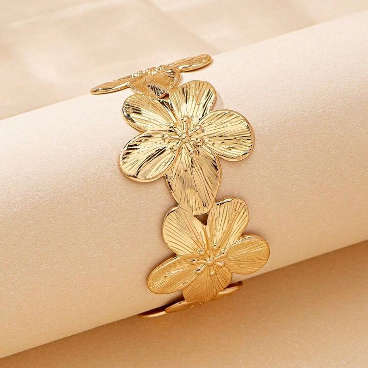 20304 Gold Plated Bangle