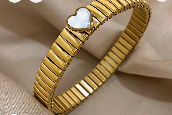 20339 Gold Plated Bangle