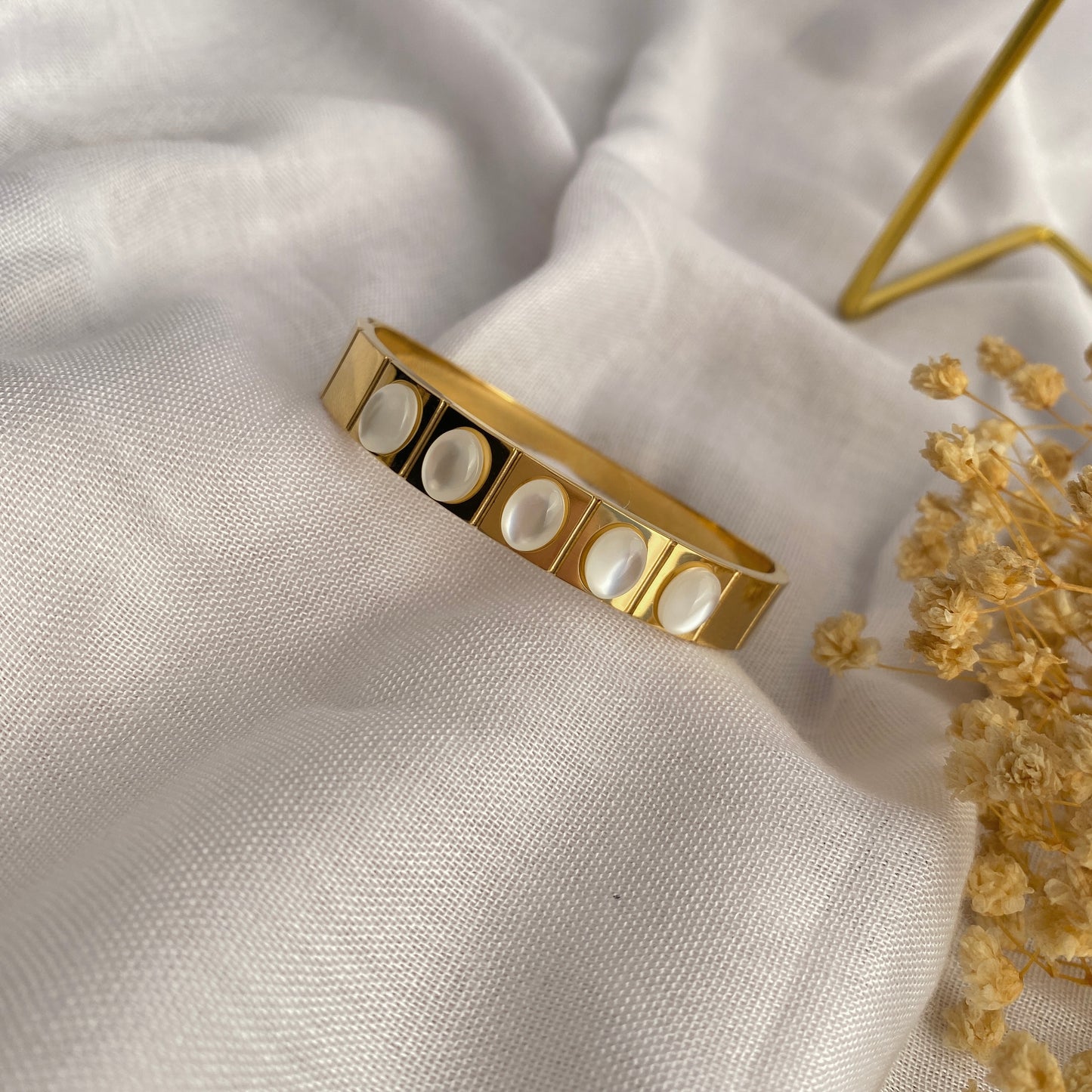 20245 Gold Plated Bangle