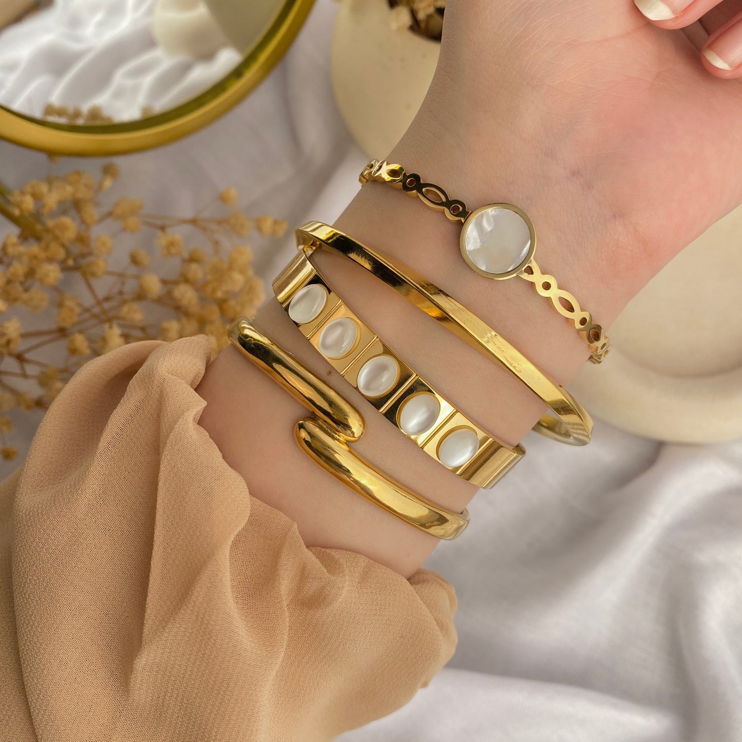 20245 Gold Plated Bangle