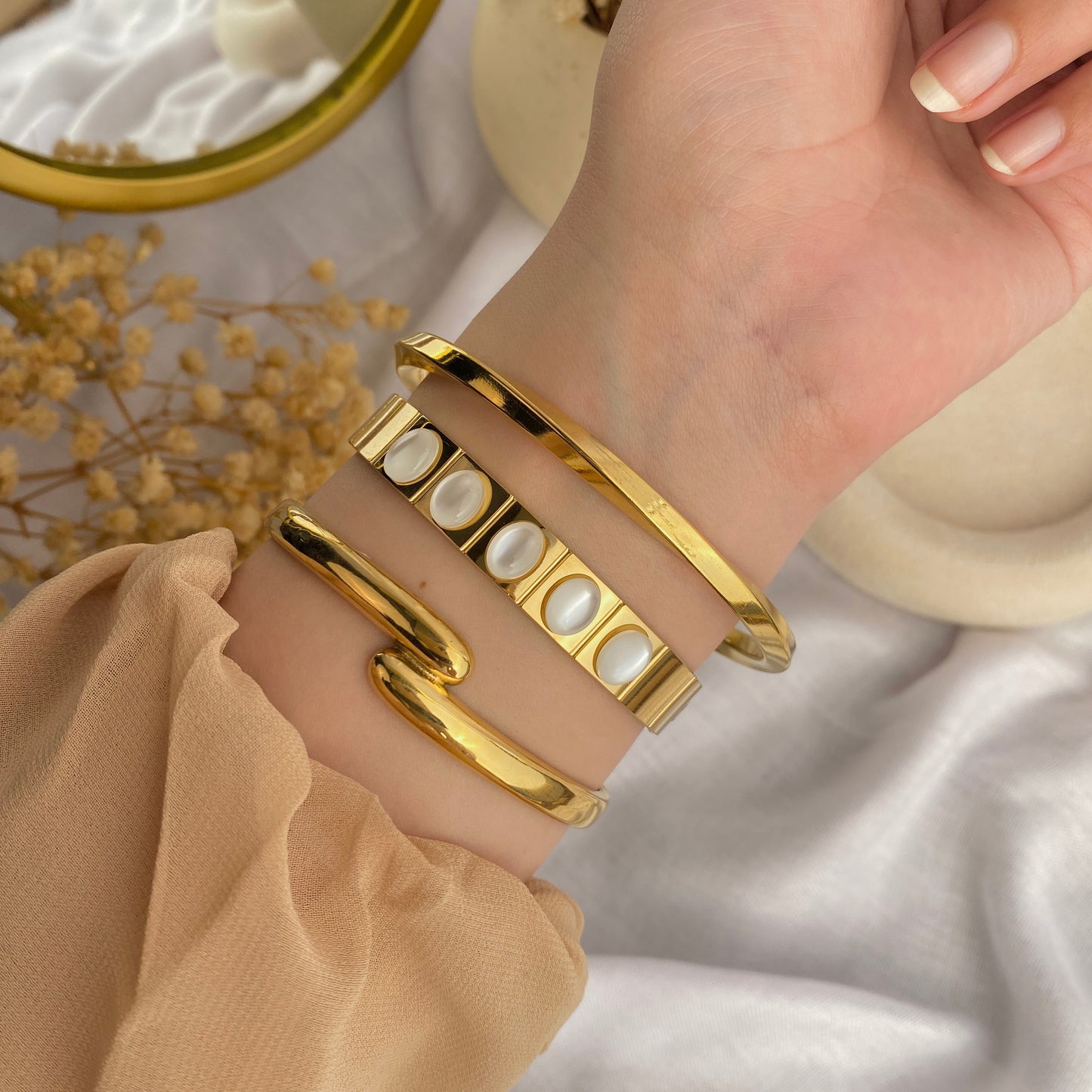 20245 Gold Plated Bangle