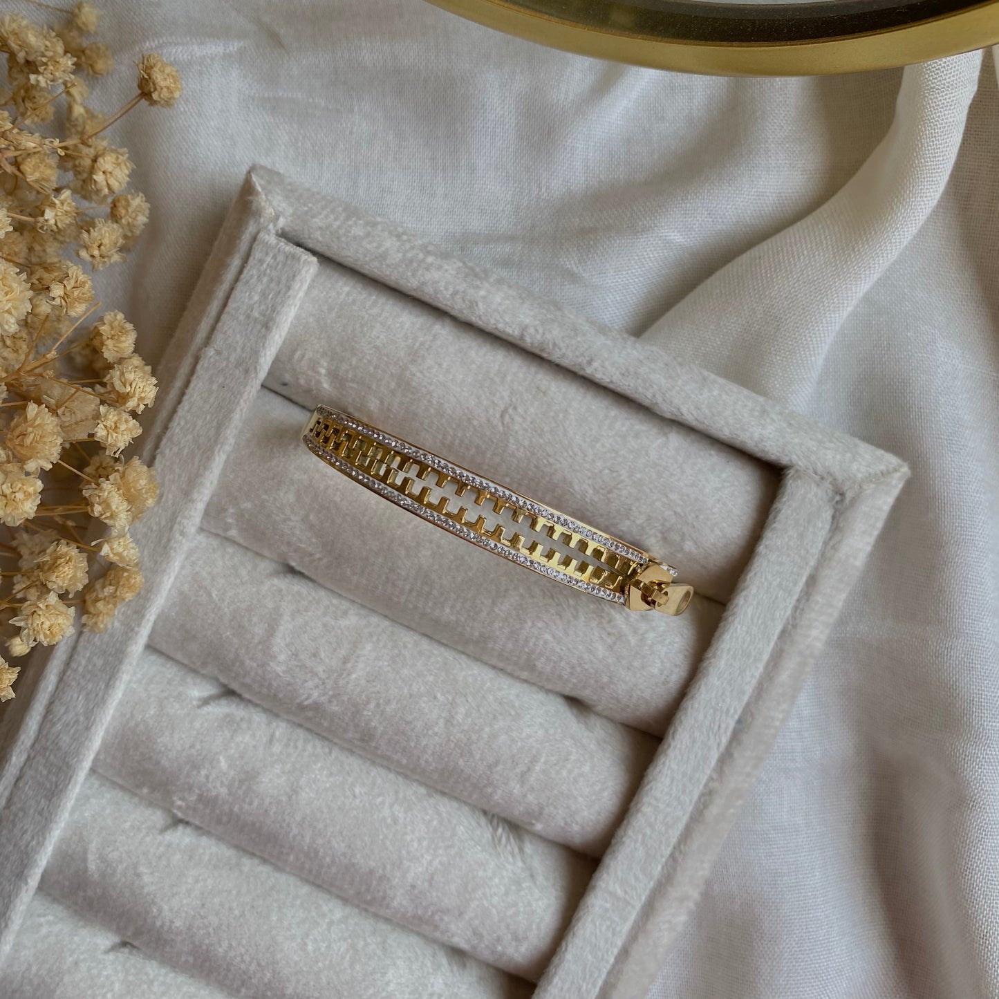 20313 Gold Plated Bangle