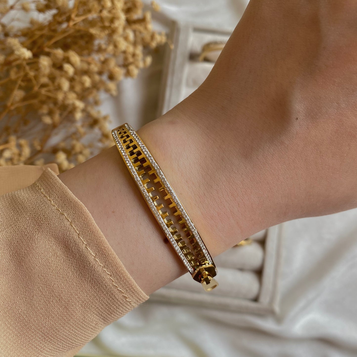20313 Gold Plated Bangle