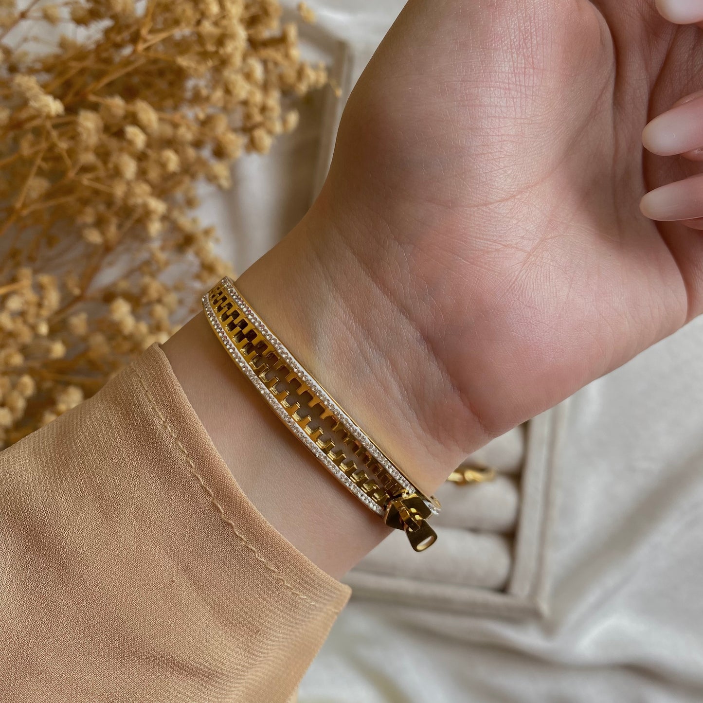 20313 Gold Plated Bangle