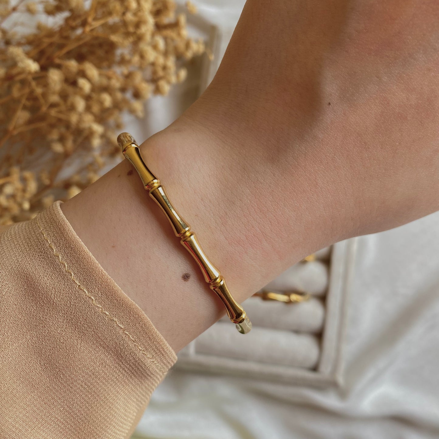 20314 Gold Plated Bangle