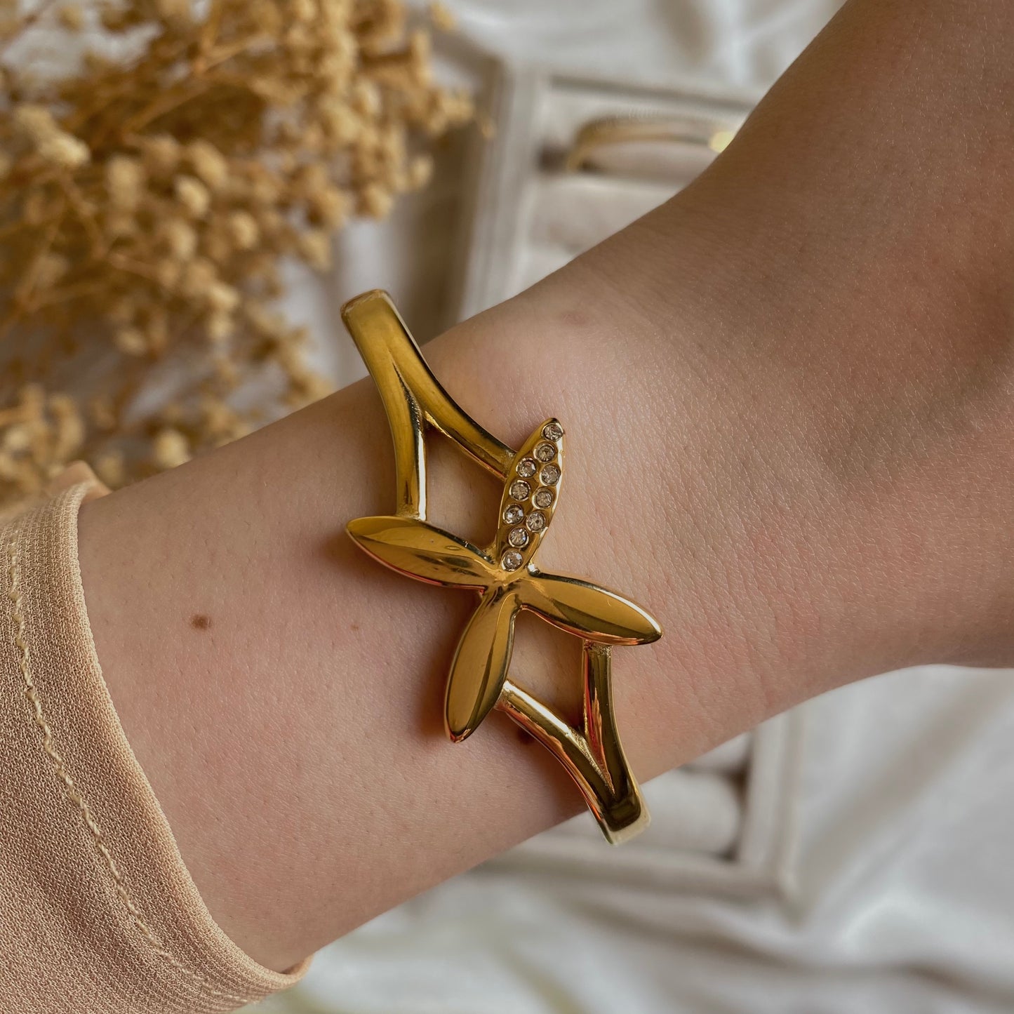20315 Gold Plated Bangle