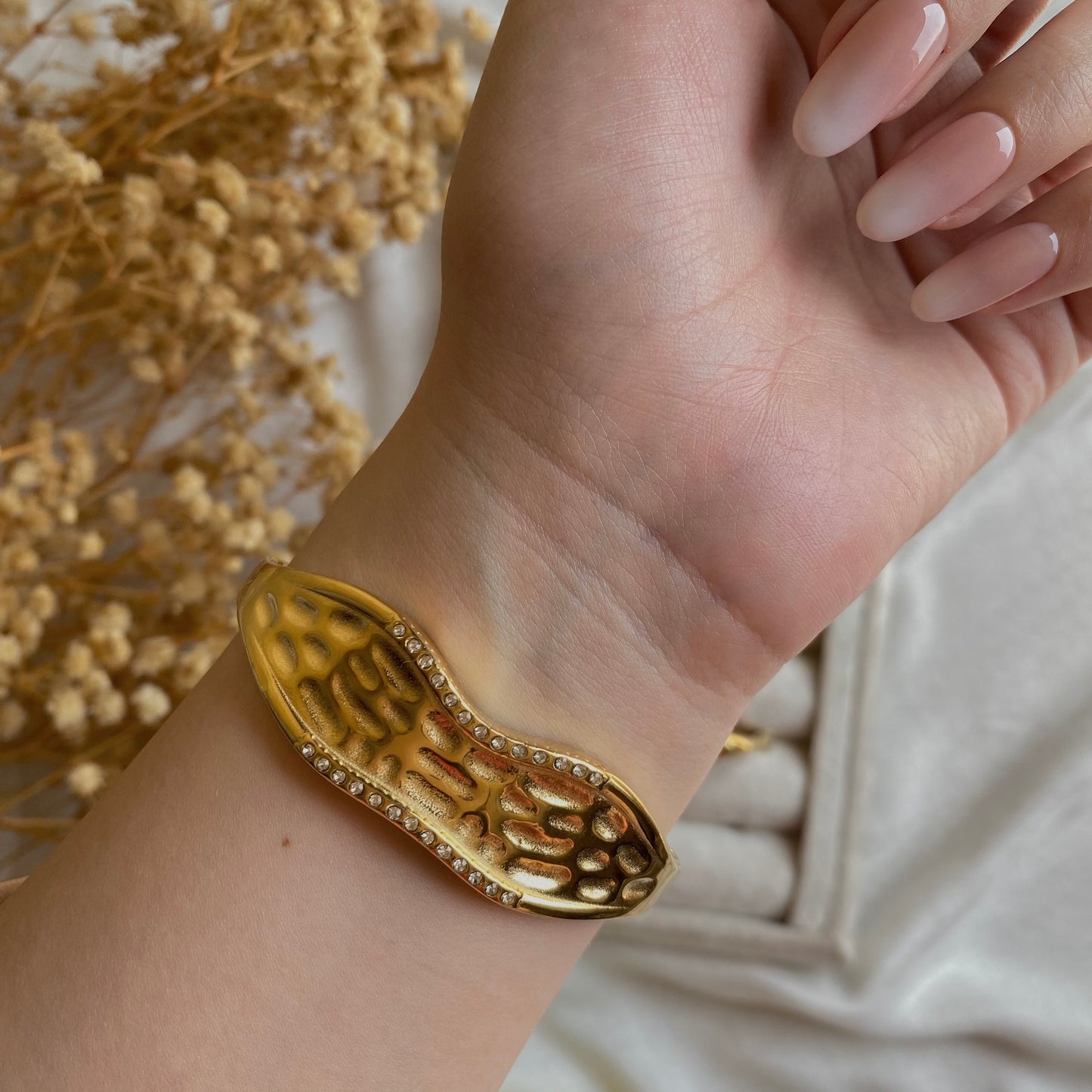 20316 Gold Plated Bangle