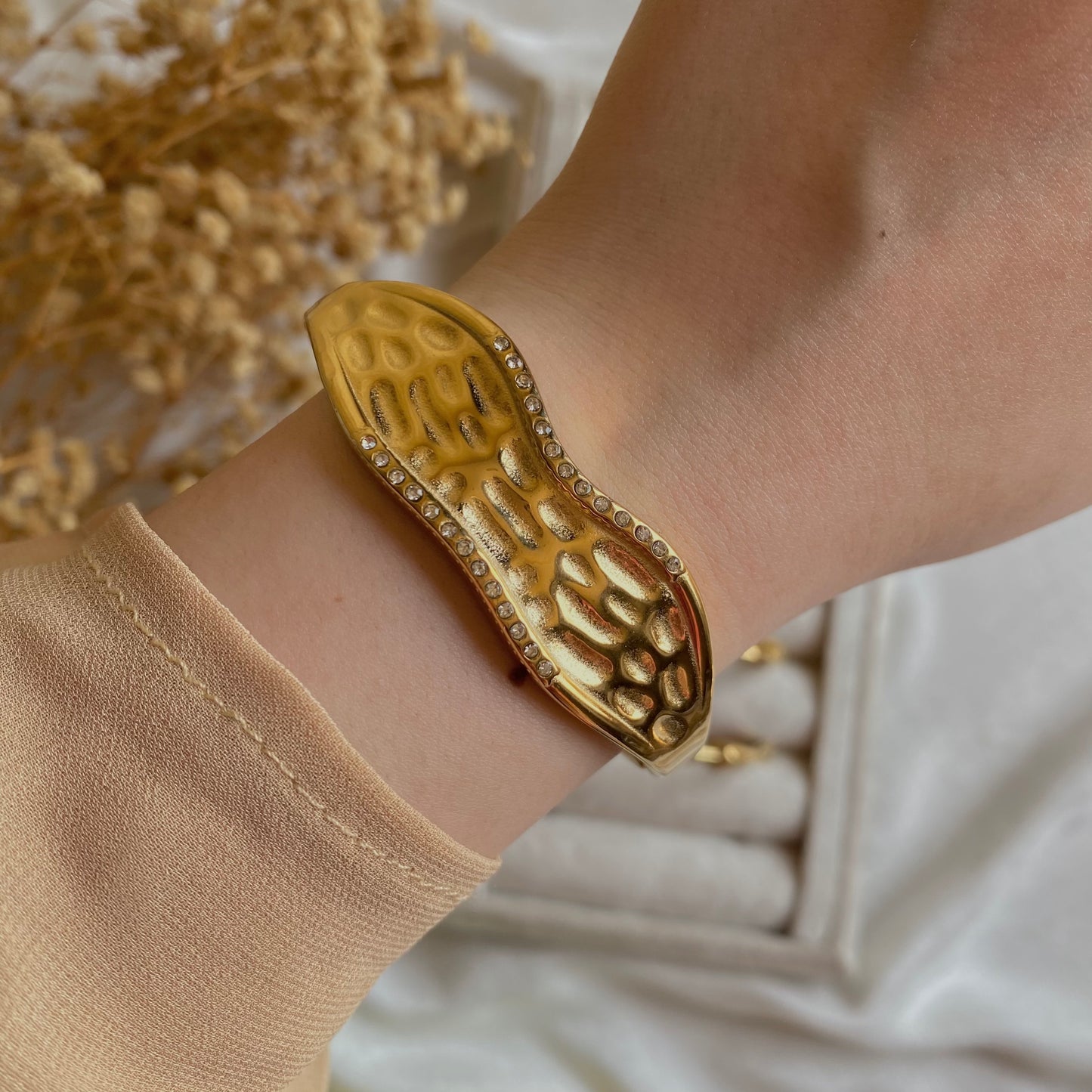 20316 Gold Plated Bangle