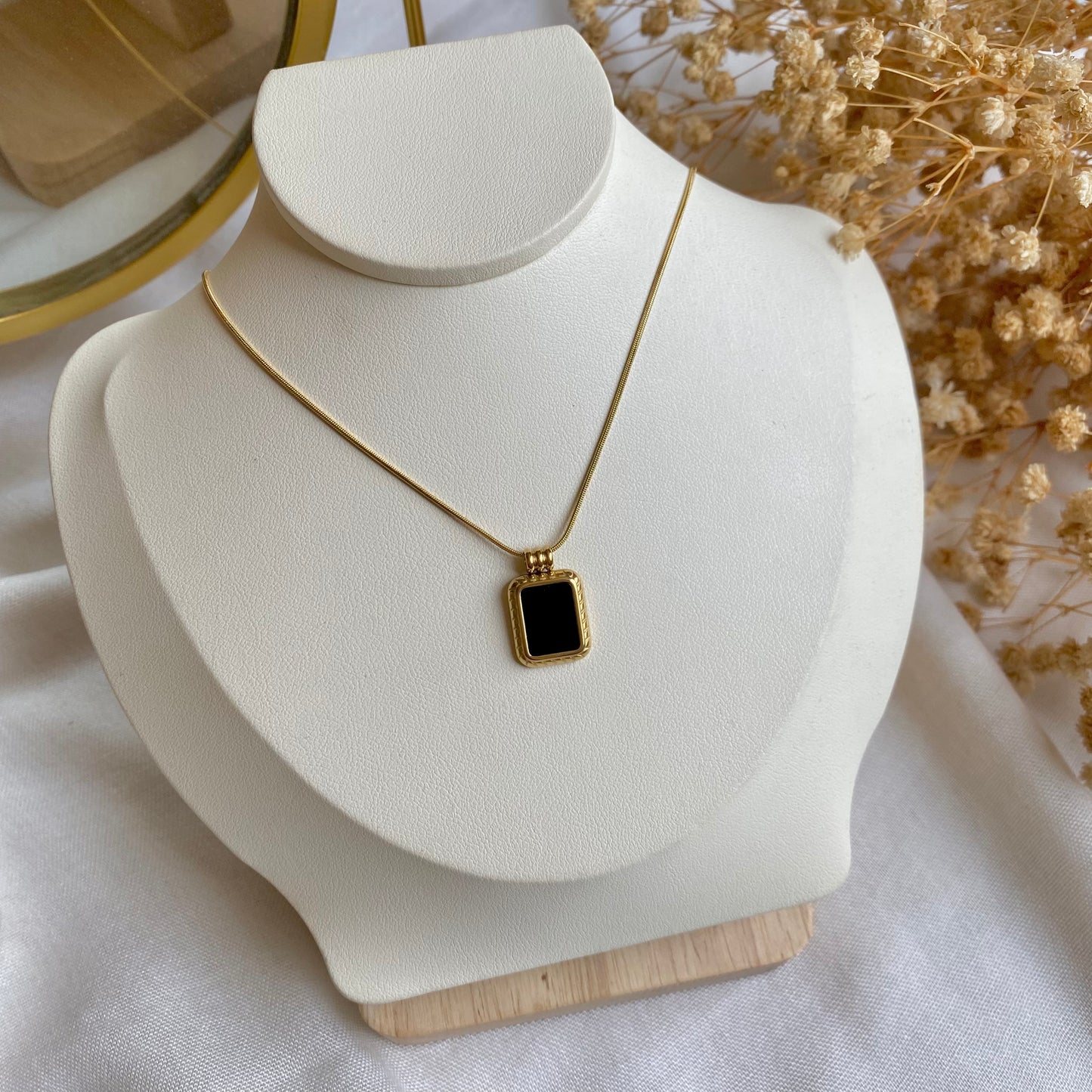 10724 Gold Plated Necklace
