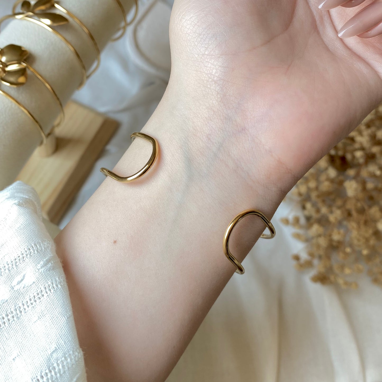 20343 Gold Plated Bangle