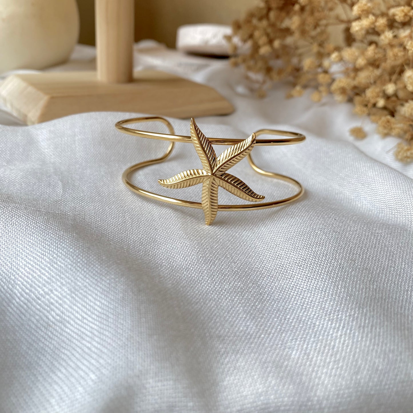 20347 Gold Plated Bangle