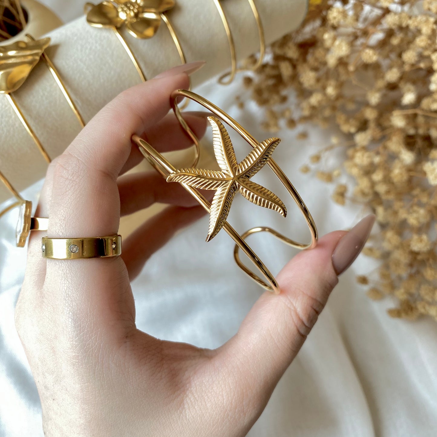 20347 Gold Plated Bangle