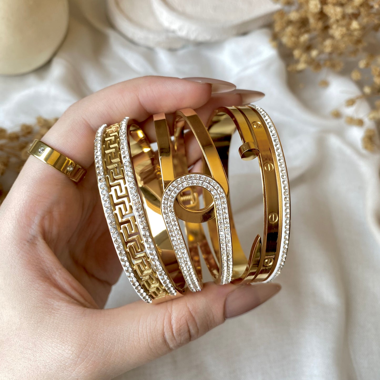 20334 Gold Plated Bangle