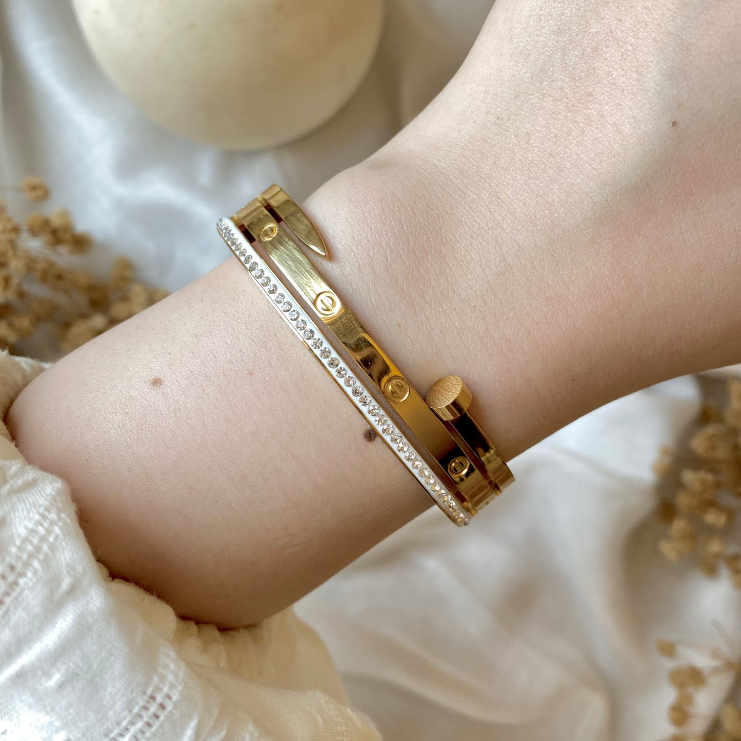 20334 Gold Plated Bangle