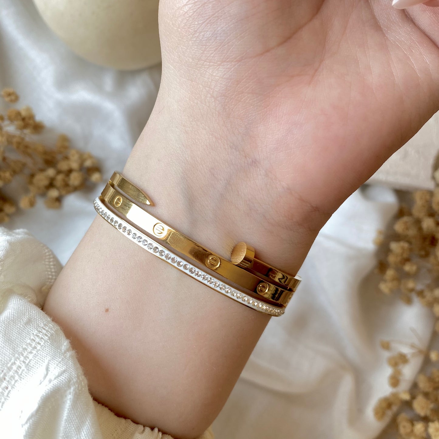 20334 Gold Plated Bangle