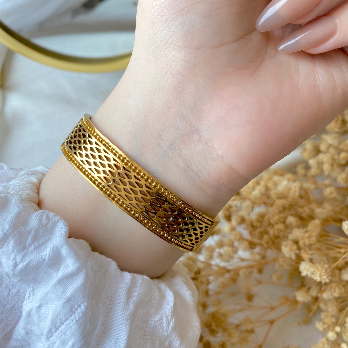 20361 Gold Plated Bangle