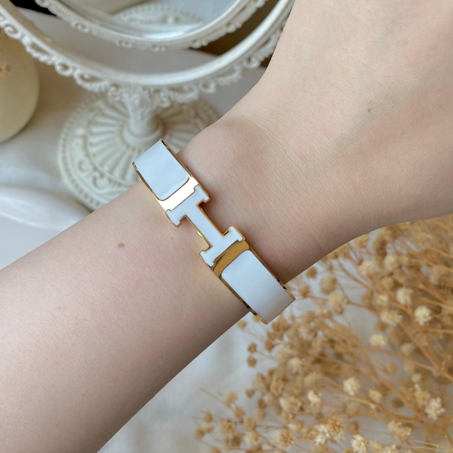 20362 Gold Plated Bangle