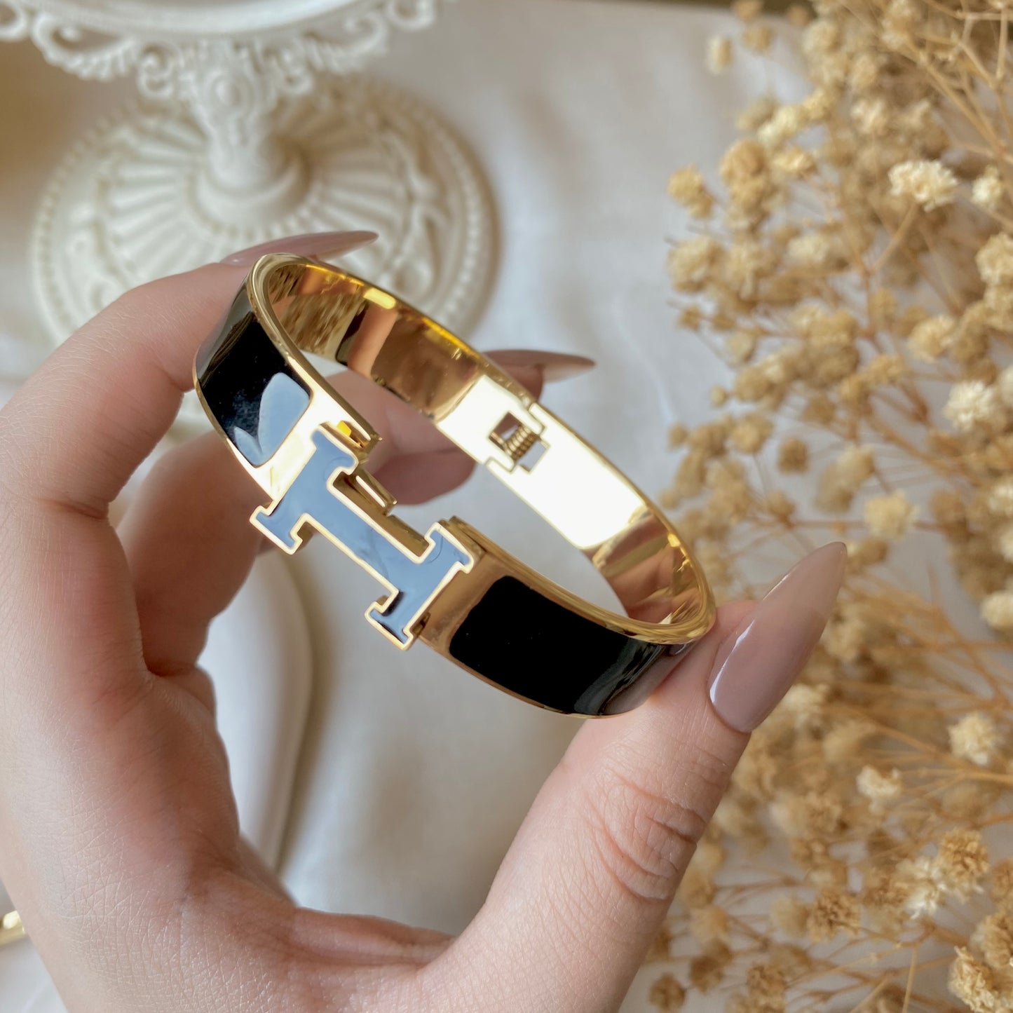 20362 Gold Plated Bangle