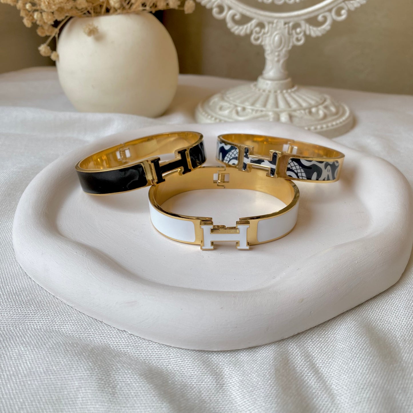 20362 Gold Plated Bangle