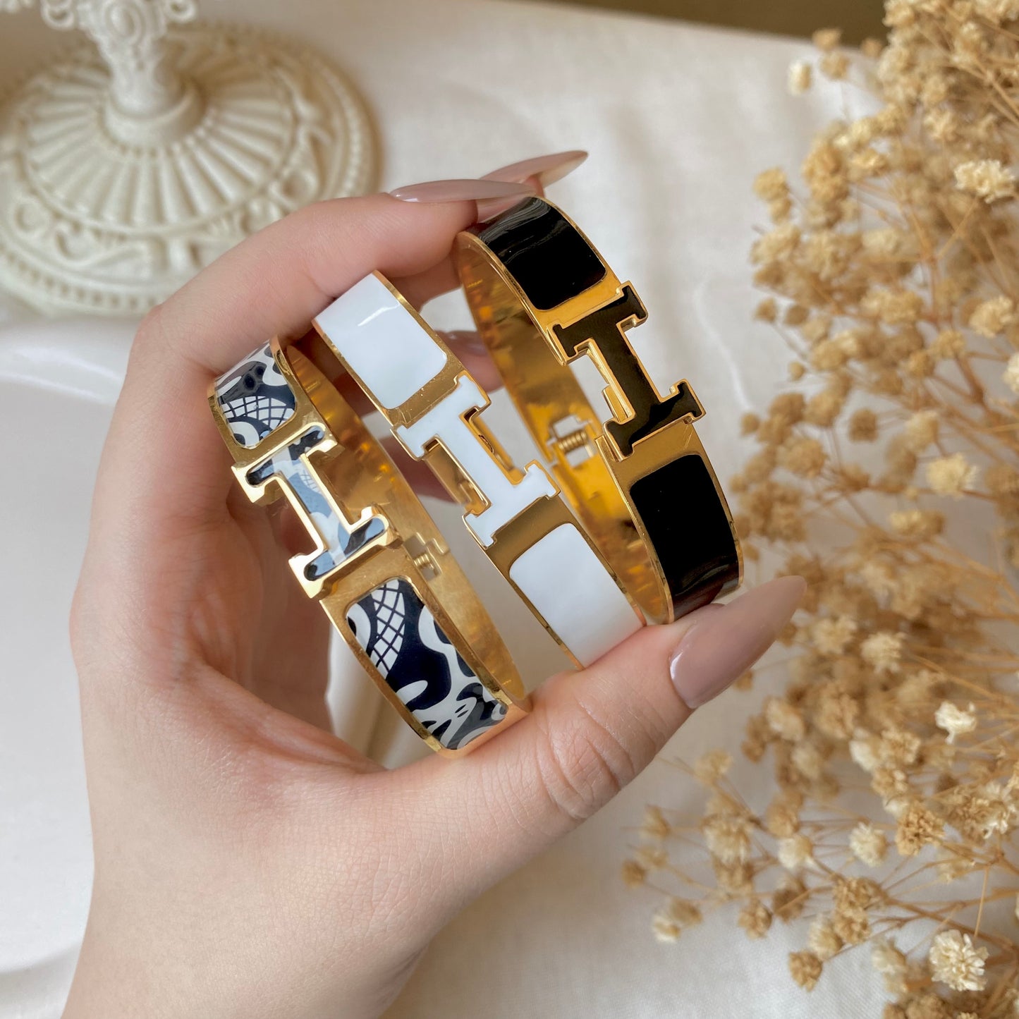 20362 Gold Plated Bangle