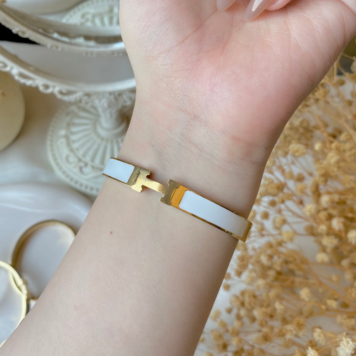 20363 Gold Plated Bangle