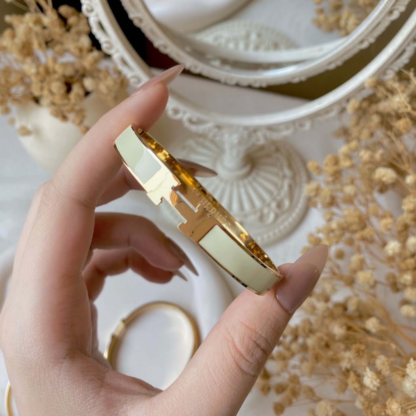 20363 Gold Plated Bangle