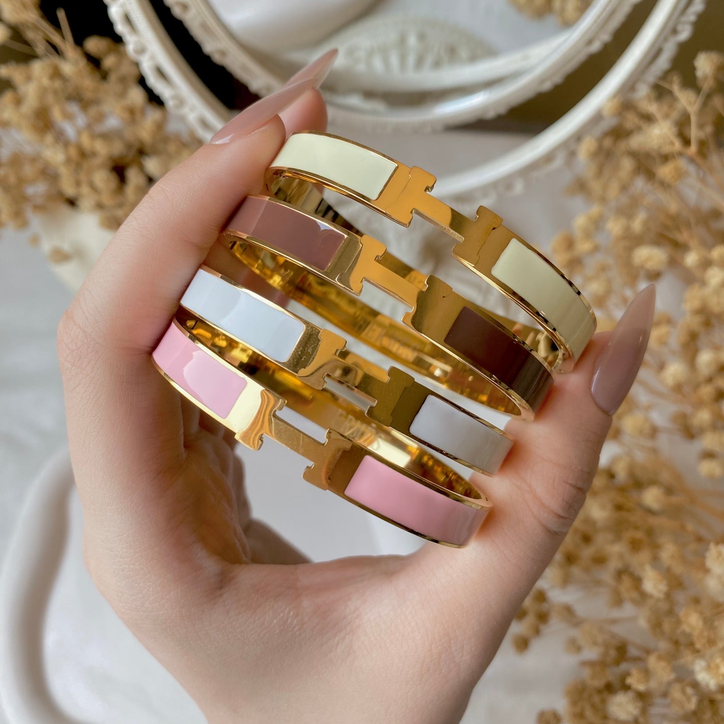 20363 Gold Plated Bangle