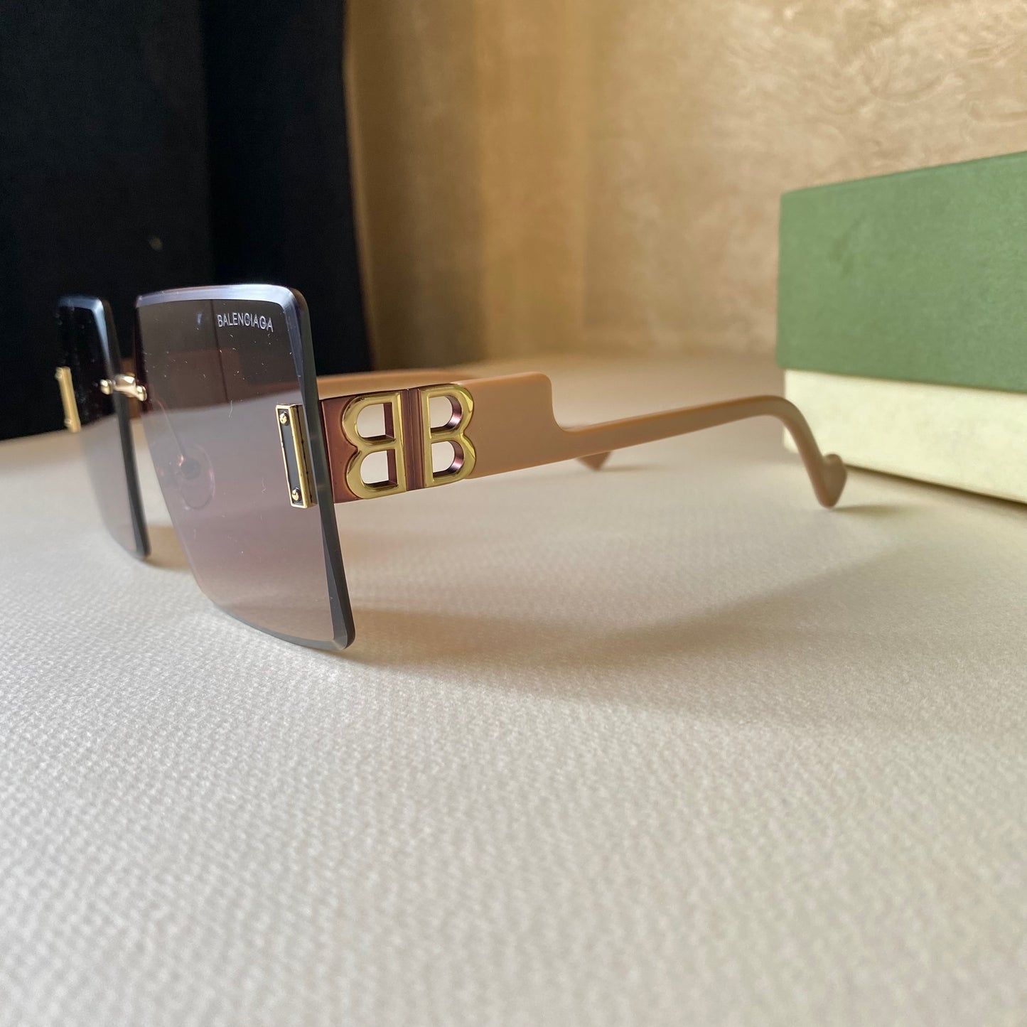 0003-2 Luxury Flat-Top Shades