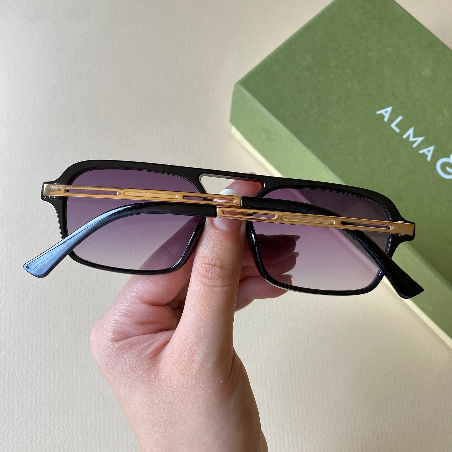0012-2 Goldline Luxe Shades