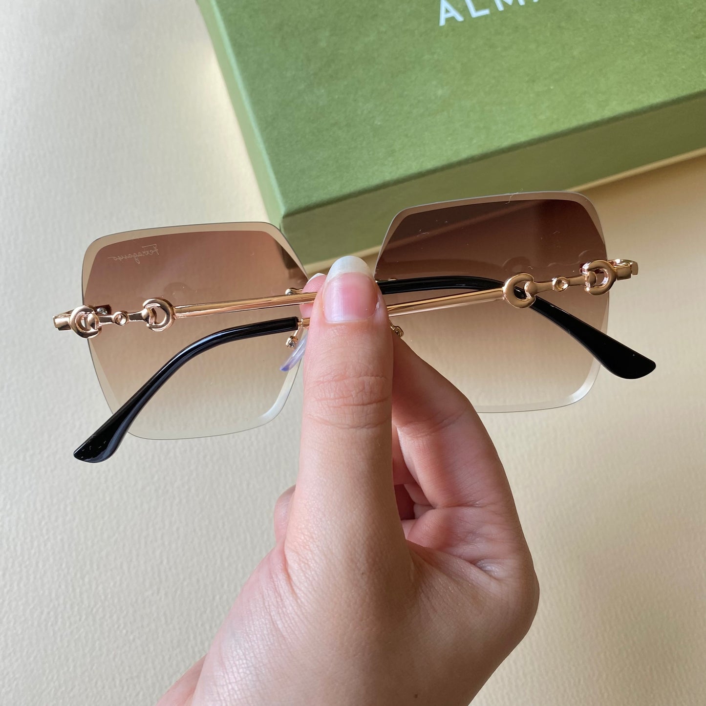0013-6 AirMuse Gradient Shades