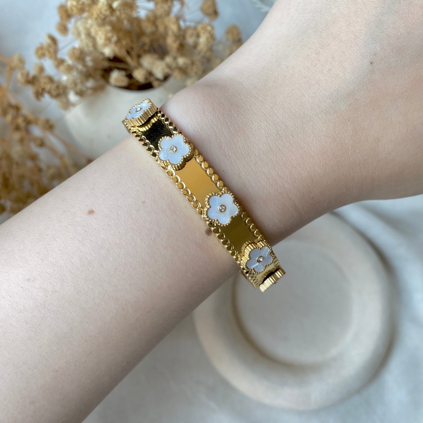 20364 Gold Plated Bangle