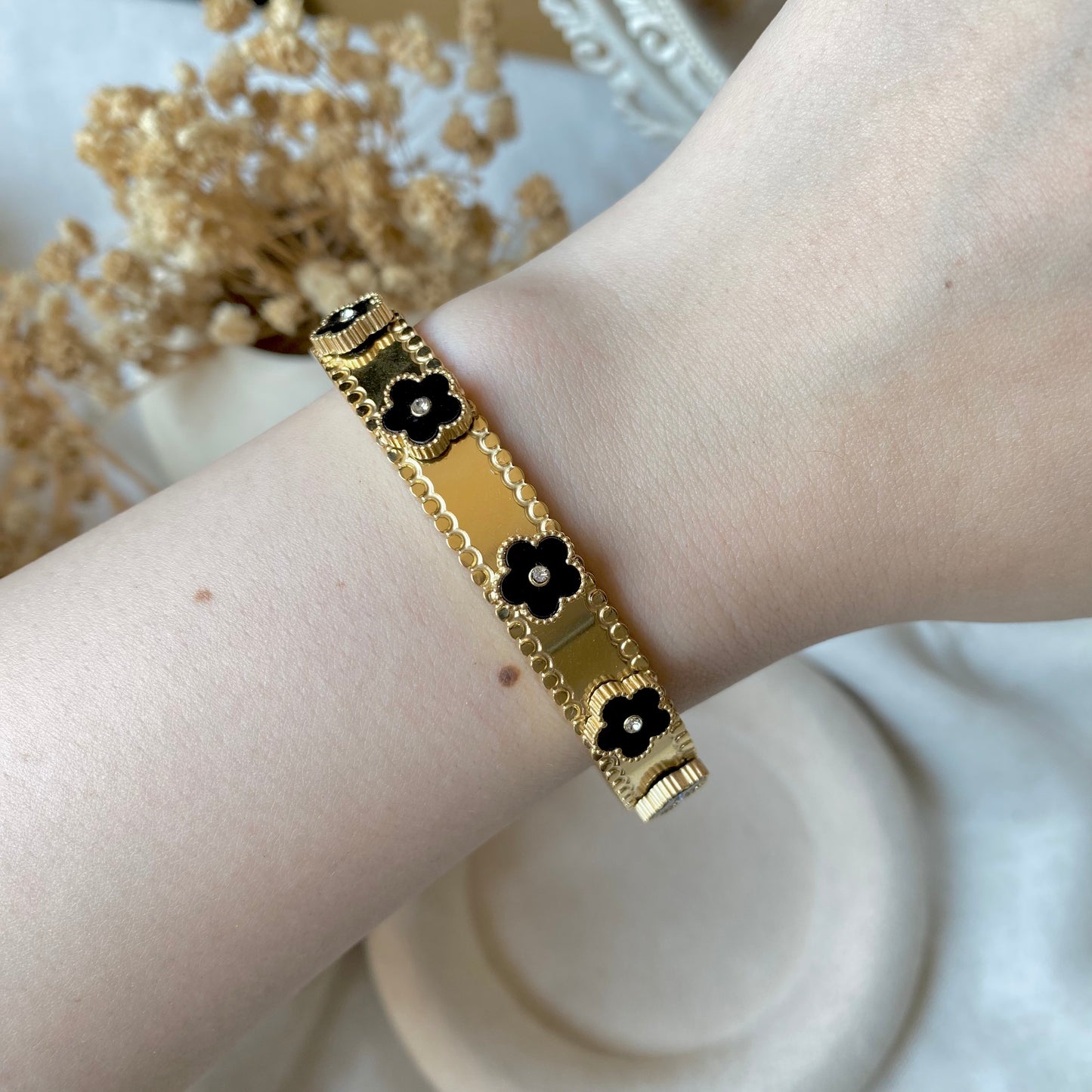 20364 Gold Plated Bangle