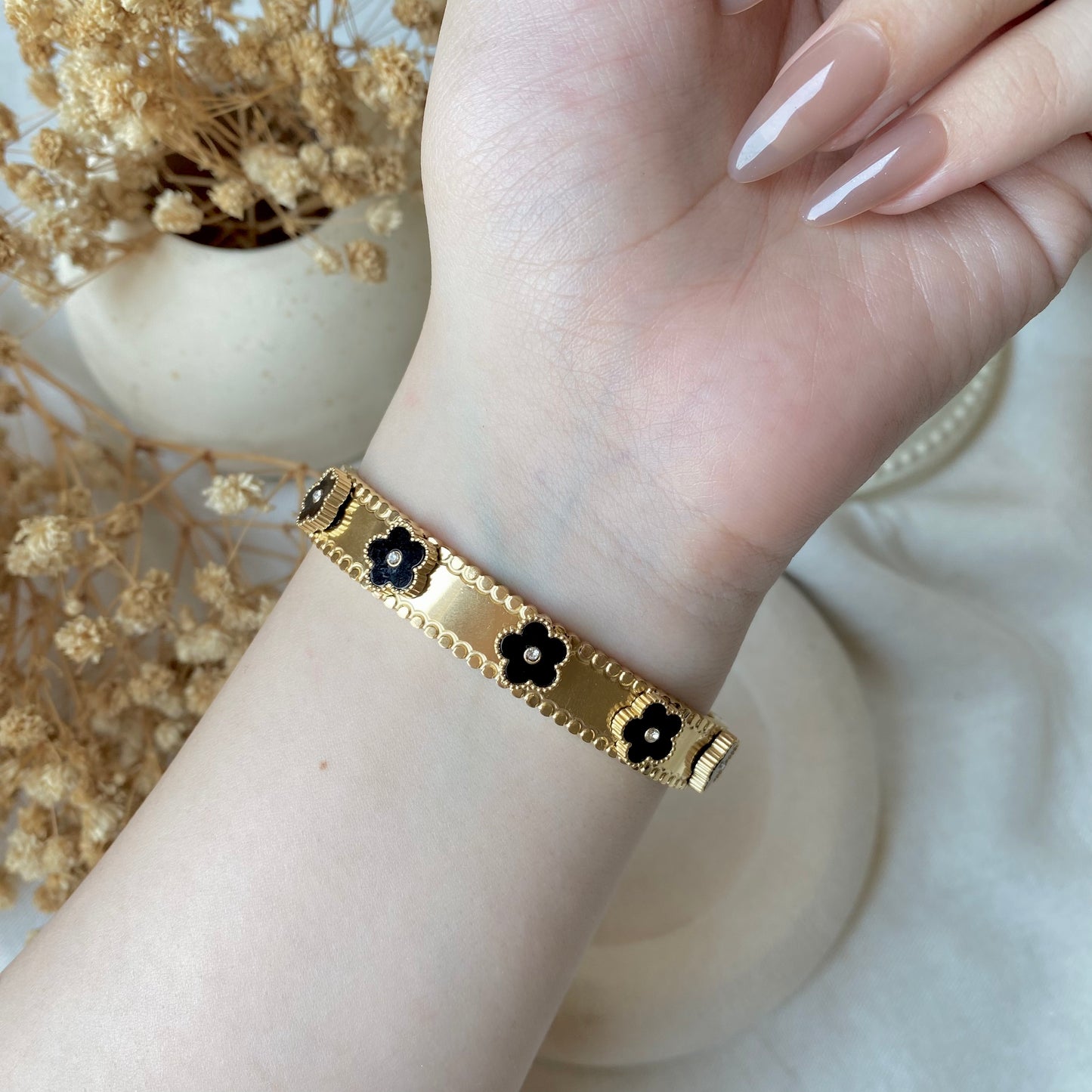 20364 Gold Plated Bangle