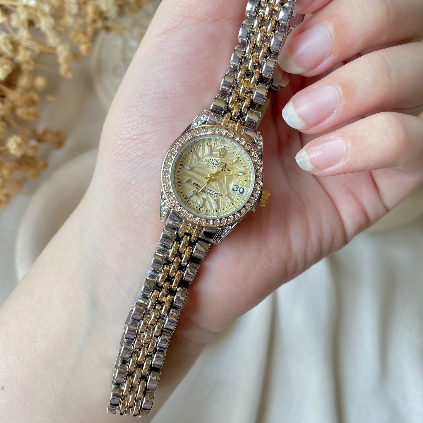 0011 Gold Plated stainless steel Watch