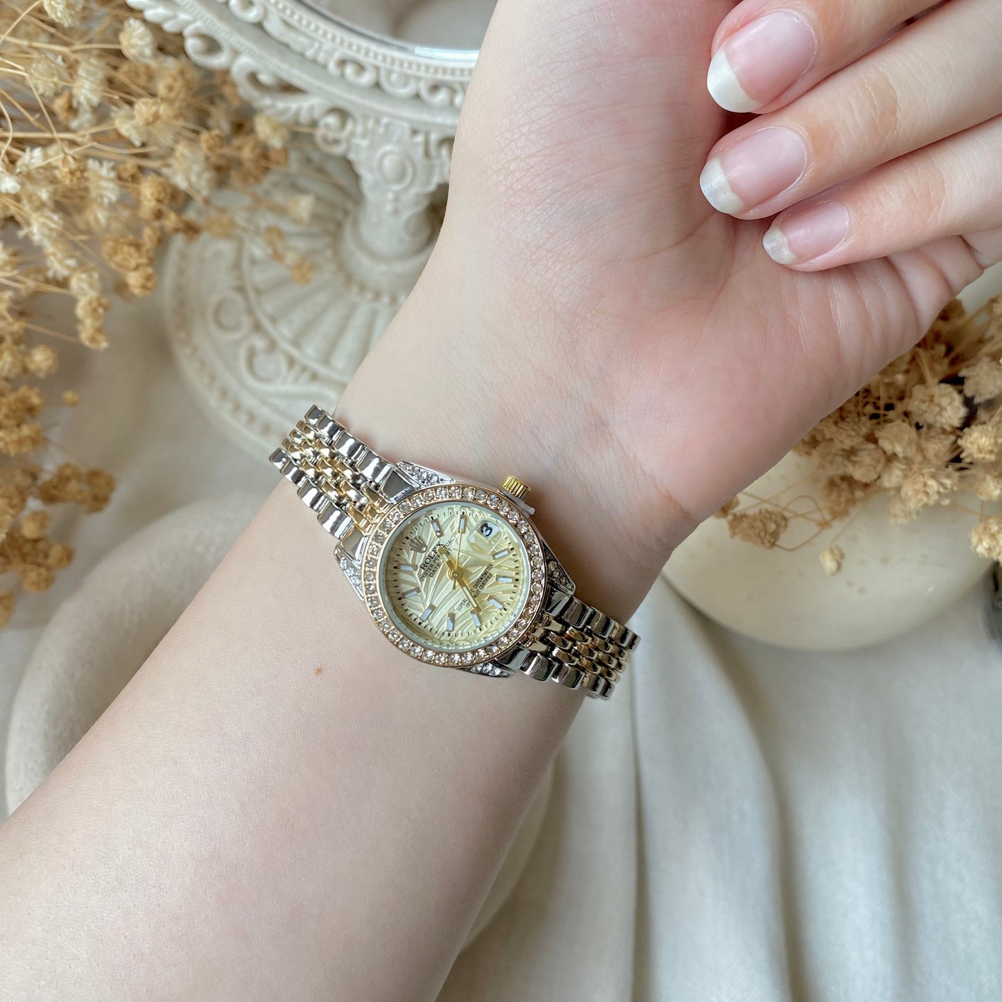 0011 Gold Plated stainless steel Watch
