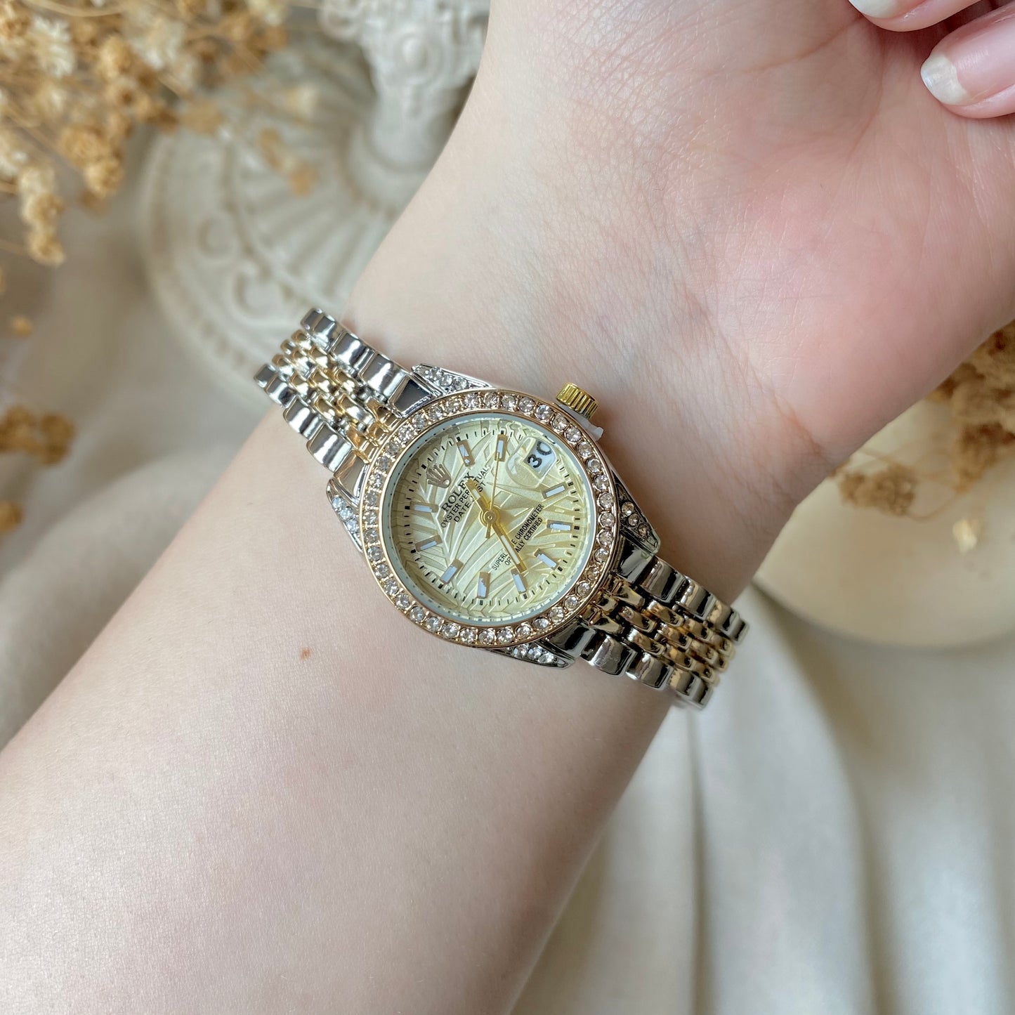0011 Gold Plated stainless steel Watch