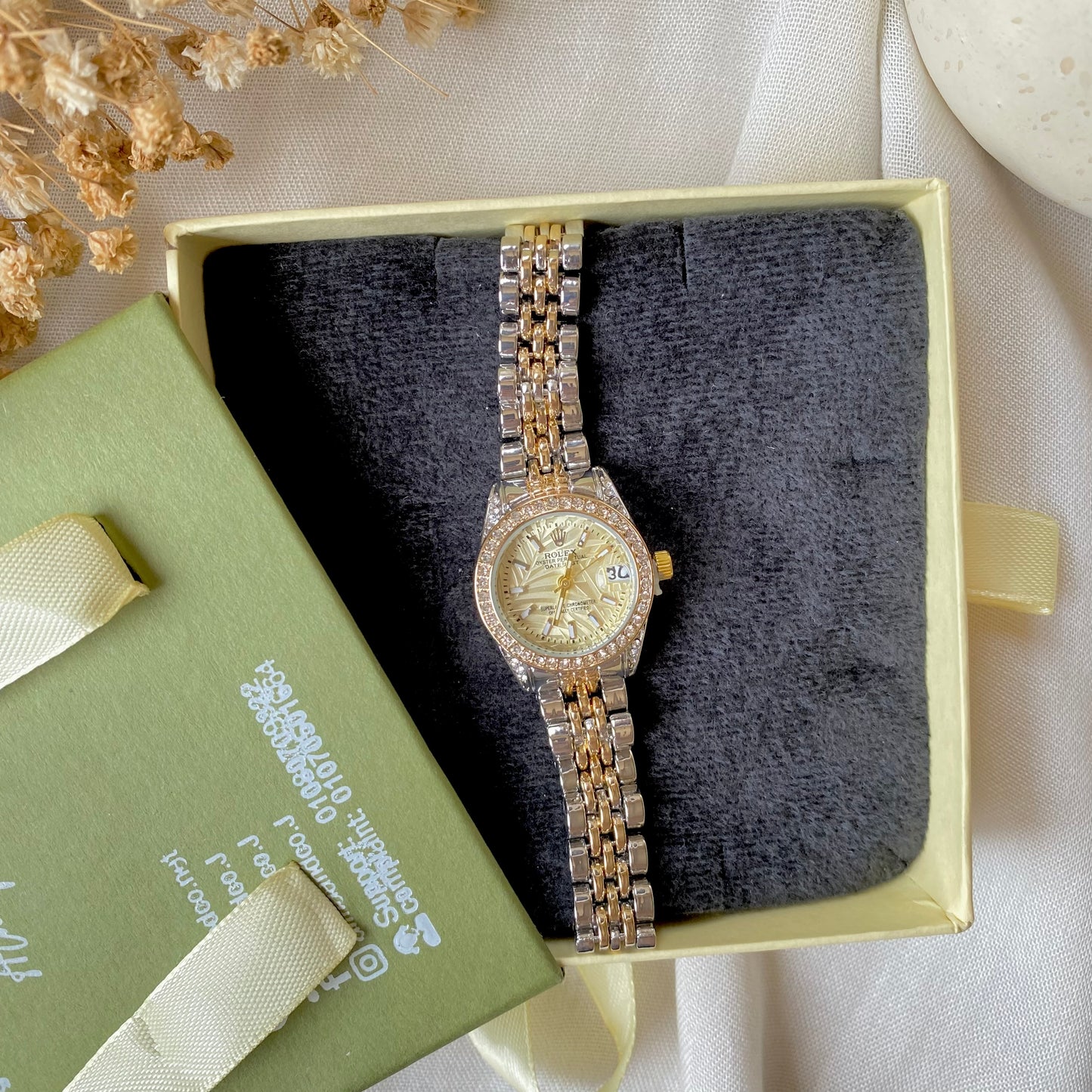 0011 Gold Plated stainless steel Watch