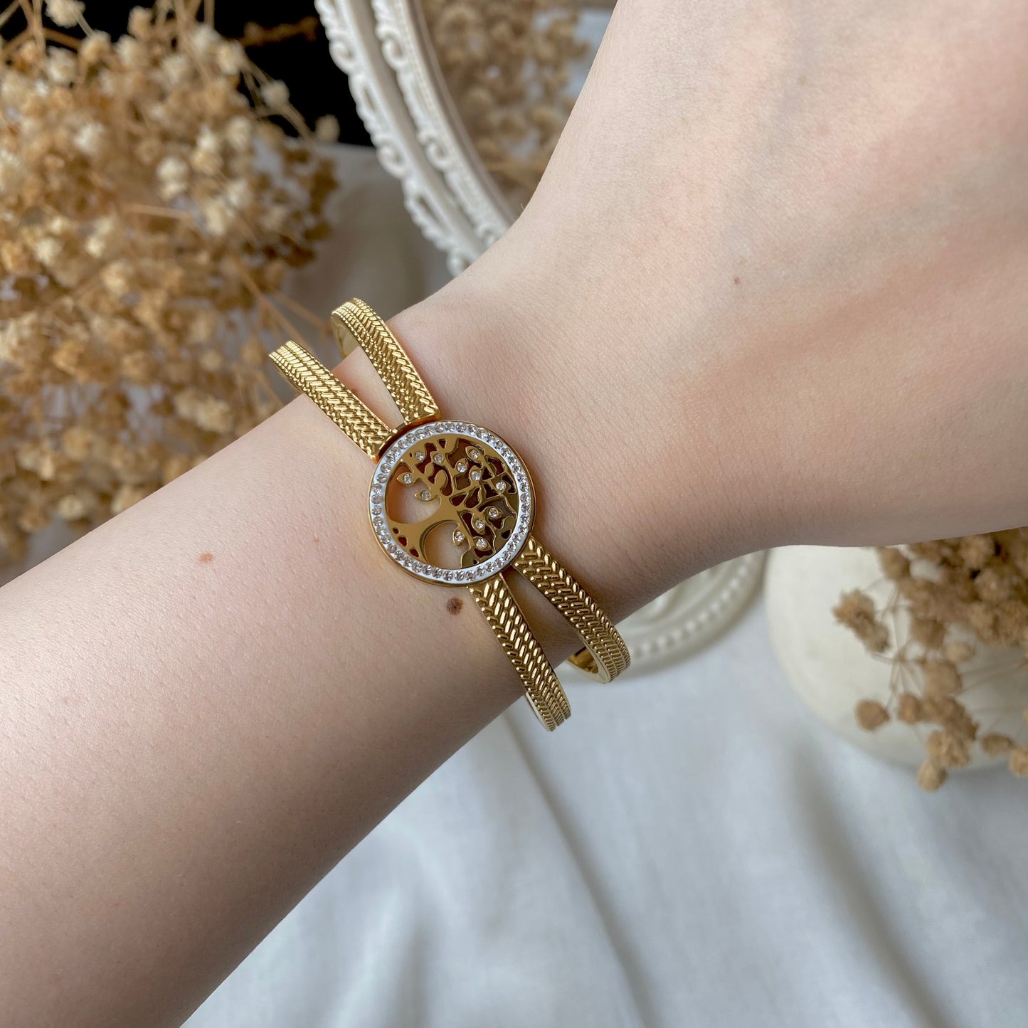 20366 Gold Plated Bangle