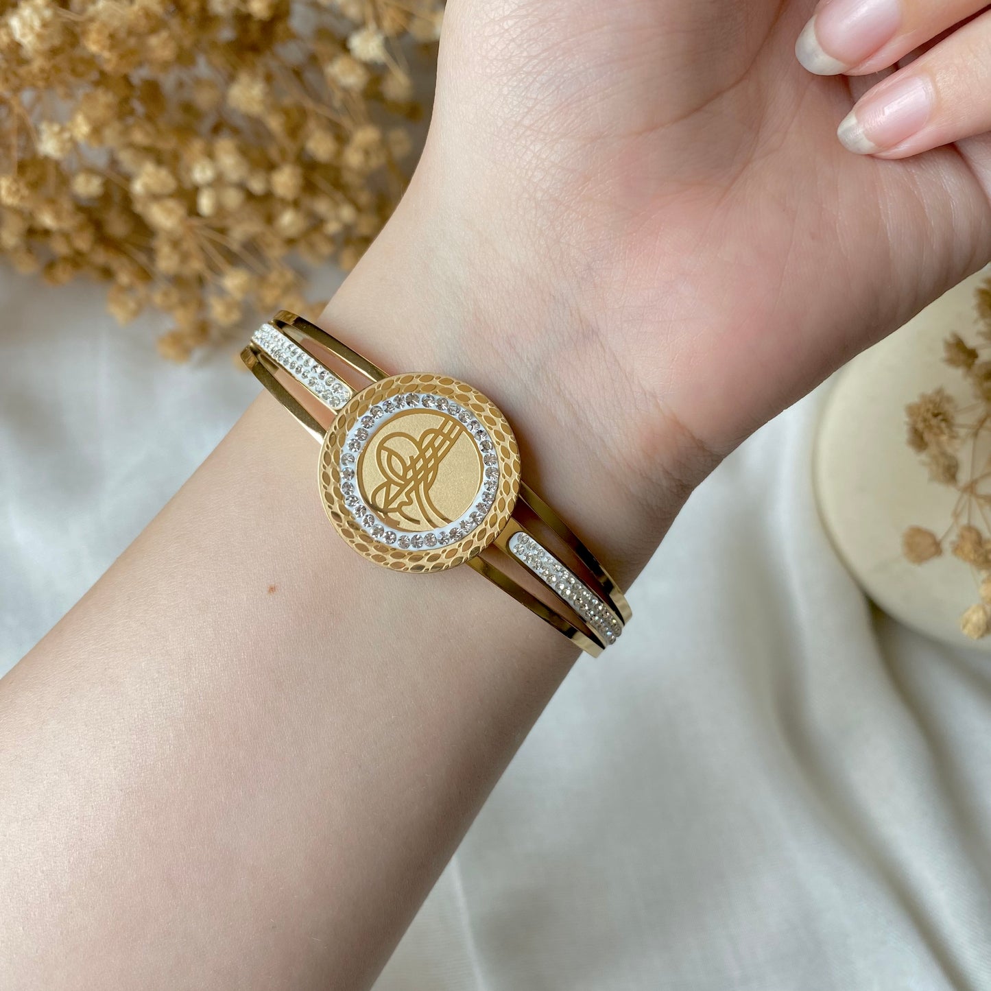 20369 Gold Plated Bangle