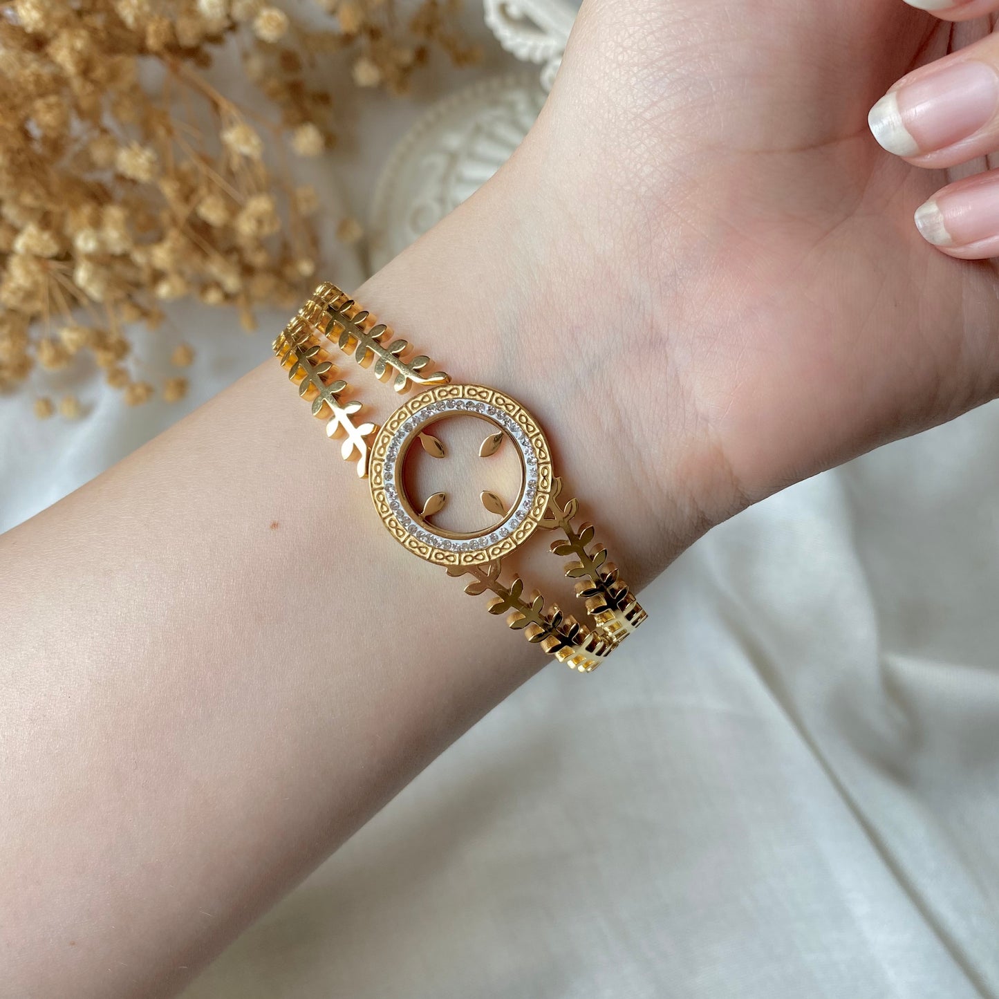 20371 Gold Plated Bangle